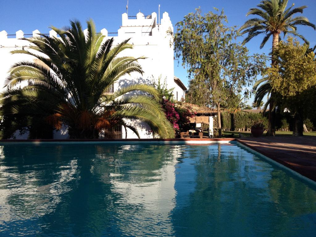 Hotel Hacienda La Indiana à Los Palacios Y Villafranca Extérieur photo